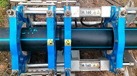 Как выполняется стыковая сварка полиэтиленовых труб