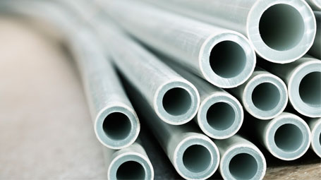 Сталь или полипропилен: Какие трубы выбрать?