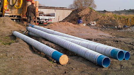 Какую трубу использовать для насоса в скважине